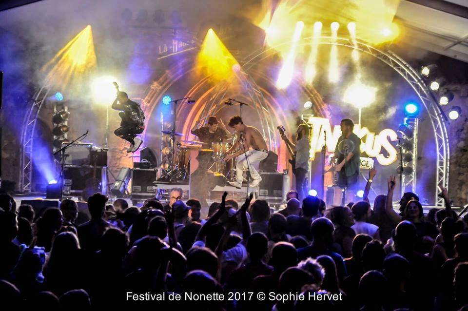 Tankus The Henge *live